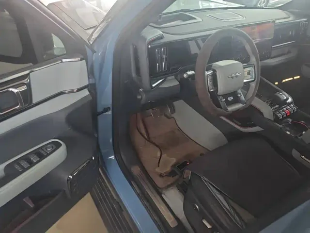 BYD FangChengBao Leopard 5 — Фото автомобиля 15
