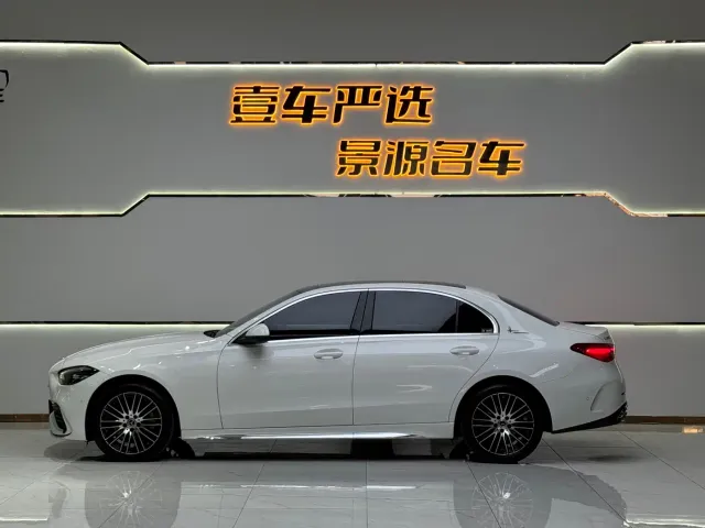 Mercedes-Benz C-Class — Фото автомобиля 3