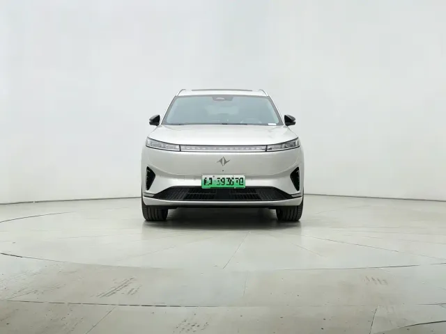 Dongfeng eπ 008 — Фото автомобиля 2