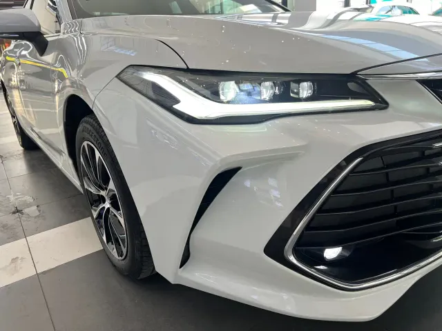 Toyota Avalon — Фото автомобиля 22