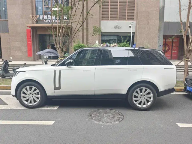 Land Rover Range Rover — Фото автомобиля 4