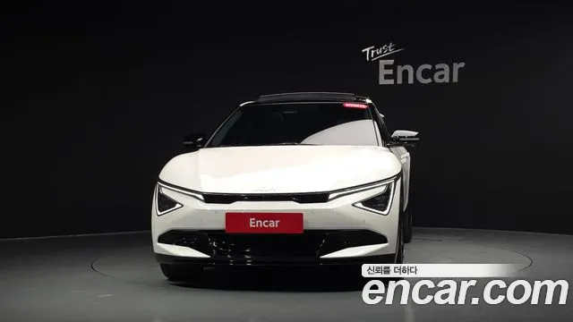 Kia EV6 New — Фото автомобиля 3
