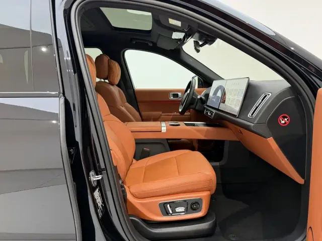 Li Auto Li Xiang L9 2022 Max — Фото автомобиля 18