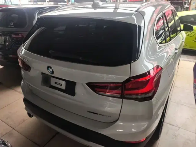 BMW X1 — Фото автомобиля 6