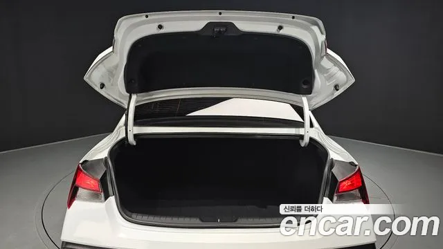 Hyundai AVANTE Smart — Фото автомобиля 20