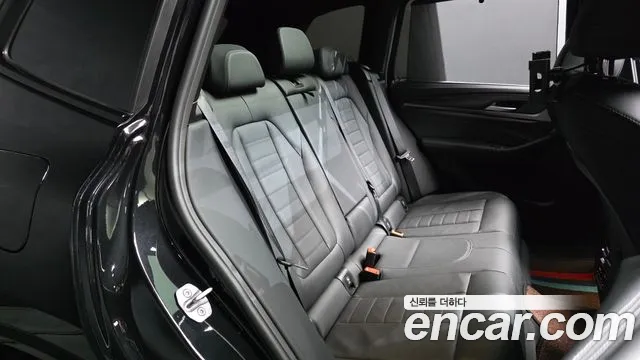 BMW X3 xDrive 20i M Sport — Фото автомобиля 11