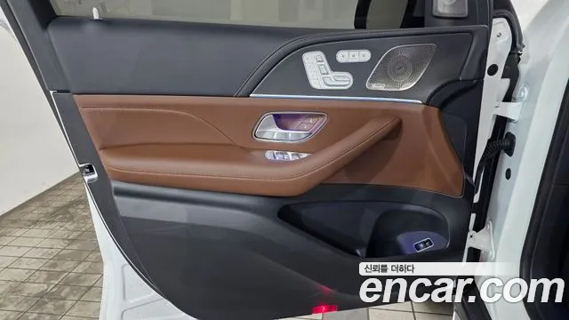 Mercedes-Benz GLE-Class — Фото автомобиля 15