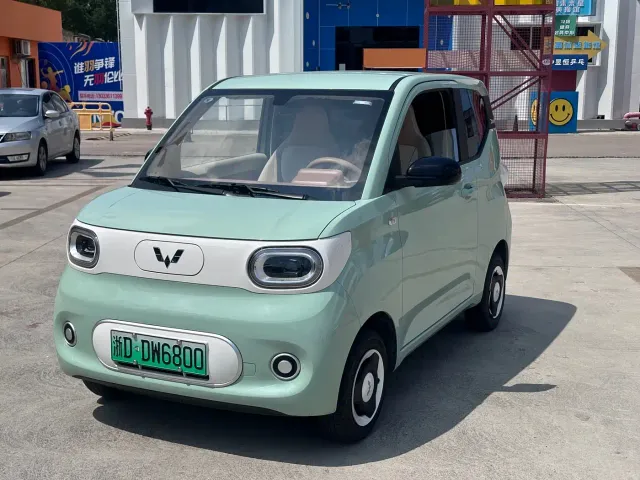 Фотография автомобиля — Wuling Hongguang Mini EV