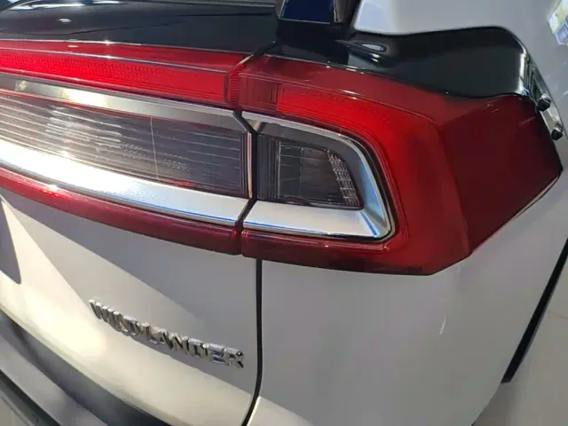 Toyota Wildlander — Фото автомобиля 7