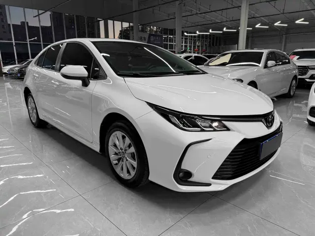 Toyota Corolla — Фото автомобиля 3