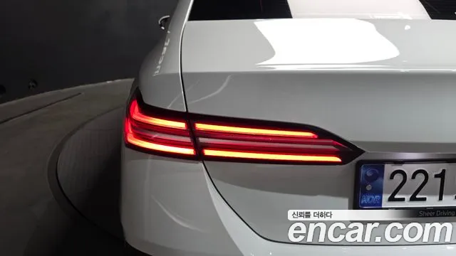 BMW 5 Series G60 — Фото автомобиля 23