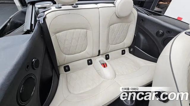 Mini Cooper Convertible — Фото автомобиля 10