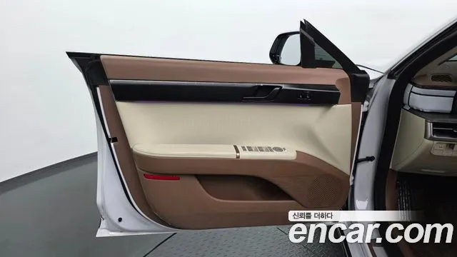 Hyundai Grandeur GN7 — Фото автомобиля 13