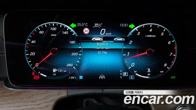 Mercedes-Benz E-Class — Фото автомобиля 6