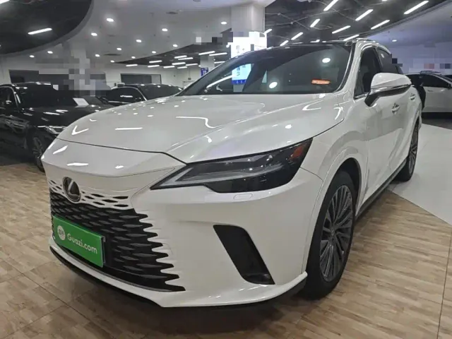 Фотография автомобиля — Lexus RX