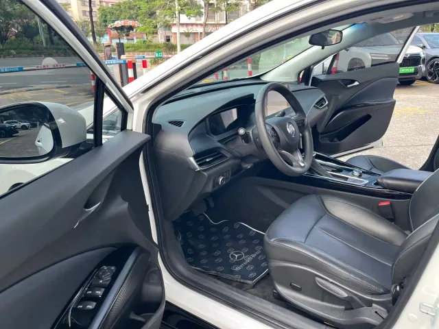 Buick Velite 6 — Фото автомобиля 10
