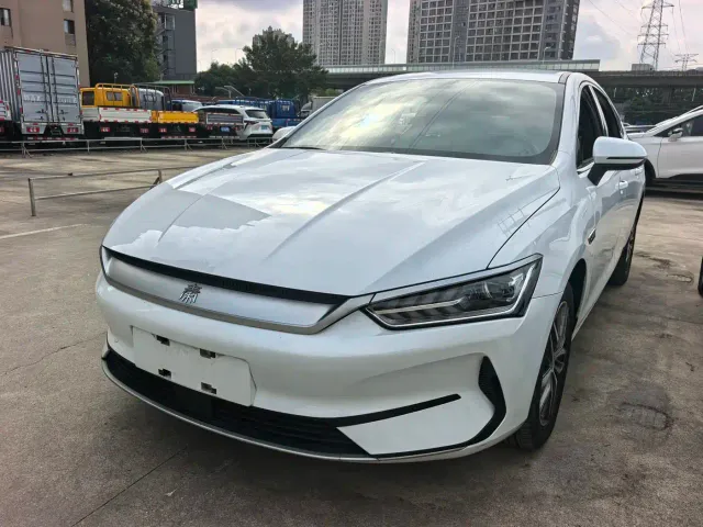 Фотография автомобиля — BYD Qin PLUS