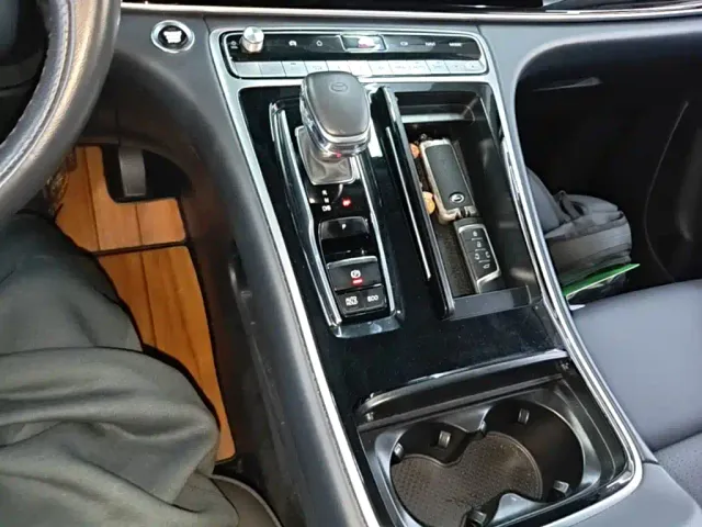 GAC Trumpchi M8 — Фото автомобиля 13