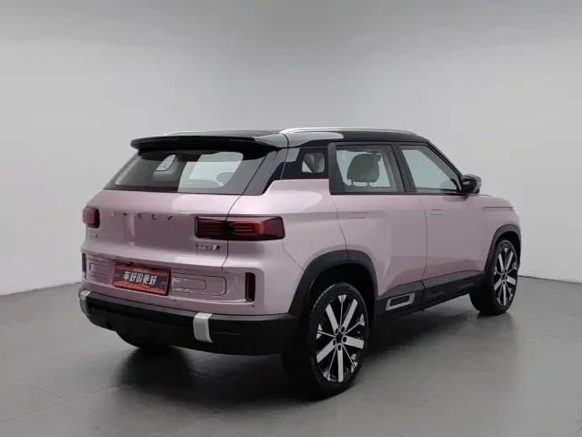 Geely Geely ICON 2023 Model 1.5TD Chocolate Deluxe Edition — Фото автомобиля 2