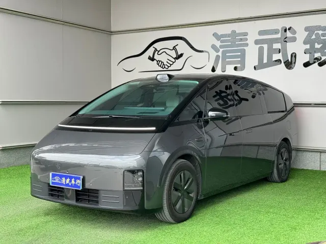 Фотография автомобиля — Li Auto MEGA