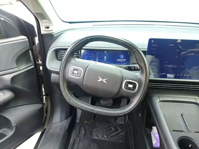 Xpeng G6 — Фото автомобиля 6