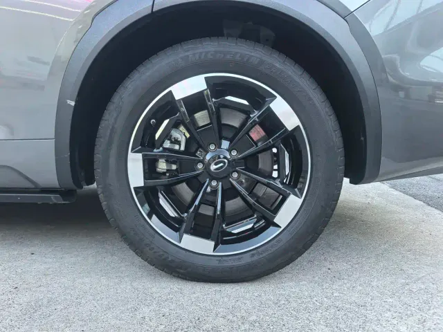 GAC Trumpchi ES9 — Фото автомобиля 29