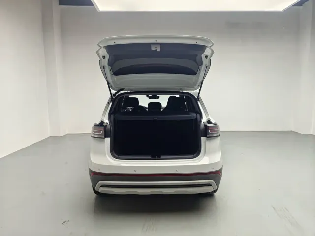 Volkswagen Tharu — Фото автомобиля 14