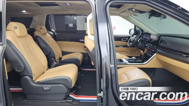 Kia Carnival 4th Gen — Фото автомобиля 16
