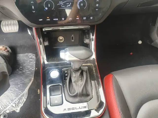 Dongfeng Yixuan GS — Фото автомобиля 13