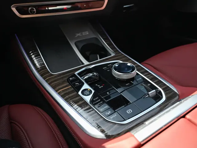 BMW X5 — Фото автомобиля 12