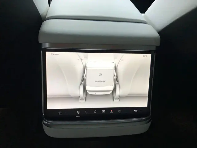 Tesla Model S 2023 Dual Motor All-Wheel Drive Edition — Фото автомобиля 18