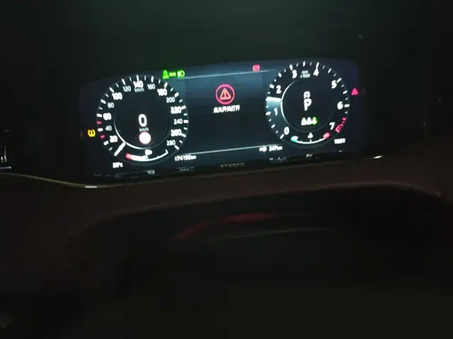 Land Rover Range Rover Evoque — Фото автомобиля 13