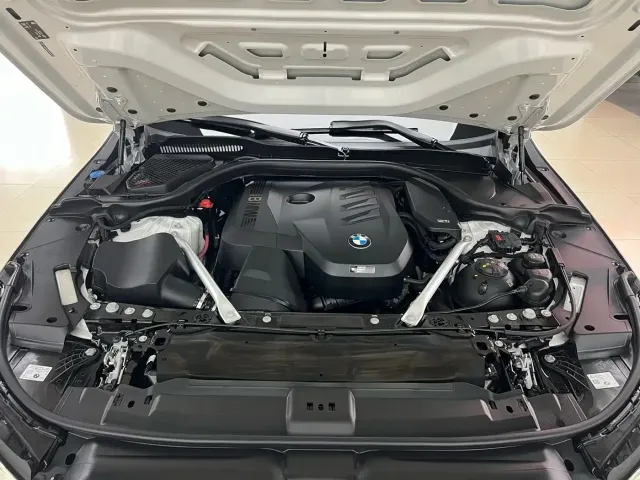 BMW 5 Series — Фото автомобиля 26