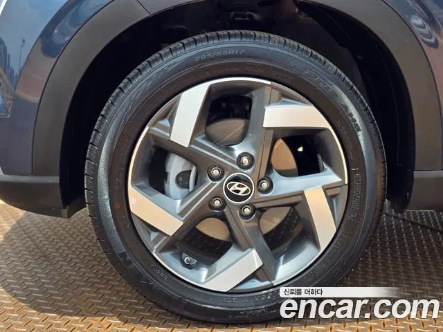 Hyundai Venue — Фото автомобиля 5