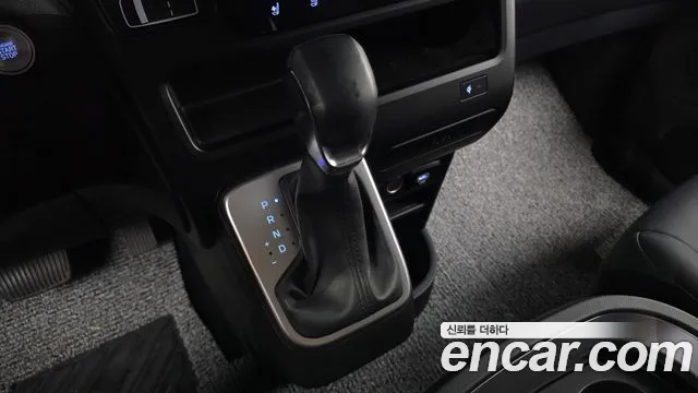 Hyundai Staria — Фото автомобиля 12