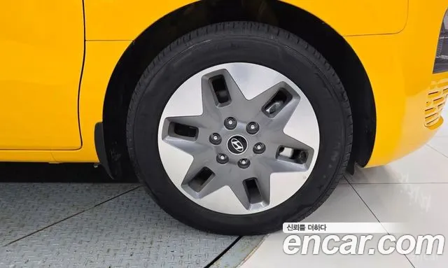 Hyundai Staria Staria L3.5 Школьный автобус — Фото автомобиля 5