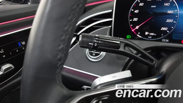 Mercedes-Benz E-Class — Фото автомобиля 29