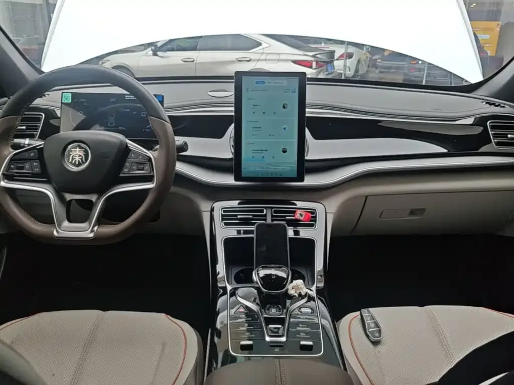 BYD Qin PLUS 2024 Glory Edition EV 510KM Leading — Фото автомобиля 12