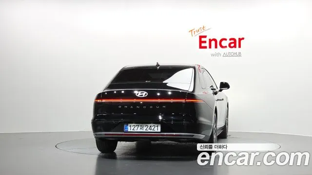 Hyundai Grandeur GN7 — Фото автомобиля 4