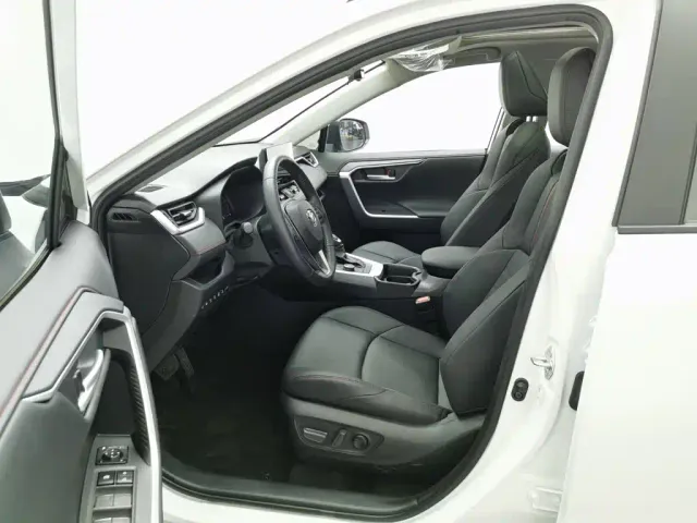 Toyota Wildlander — Фото автомобиля 10