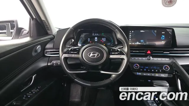 Hyundai AVANTE Новый Avante (CN7) — Фото автомобиля 13
