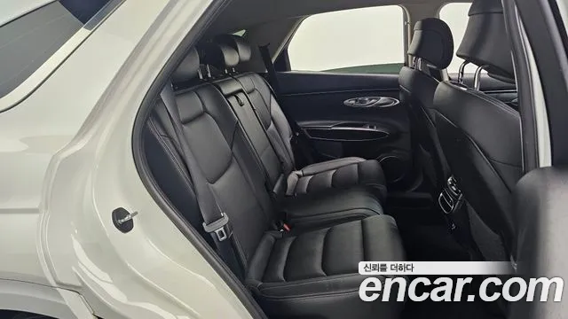 Genesis GV70 2.5T Бензин AWD — Фото автомобиля 10