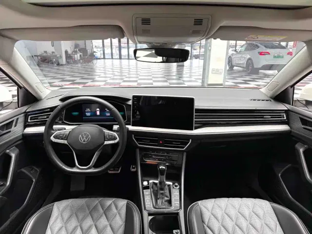 Volkswagen Sagitar — Фото автомобиля 9