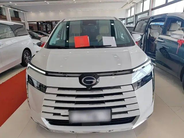 GAC Trumpchi E8 — Фото автомобиля 2