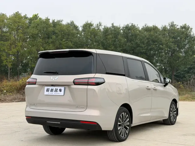 Wuling Starlight 730 — Фото автомобиля 7