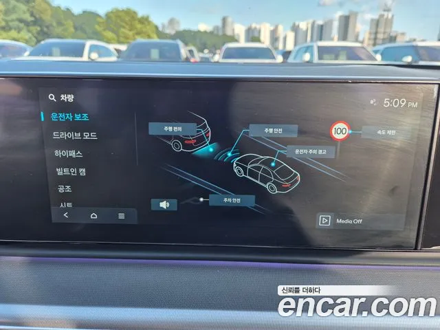 Hyundai Grandeur GN7 — Фото автомобиля 18