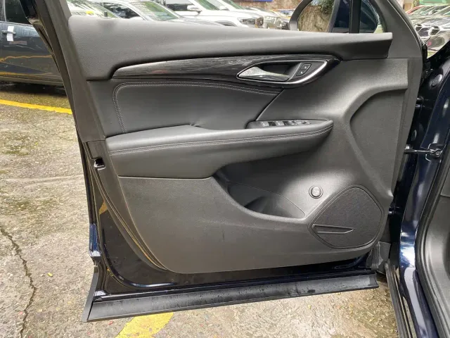 Buick Envision Plus — Фото автомобиля 8