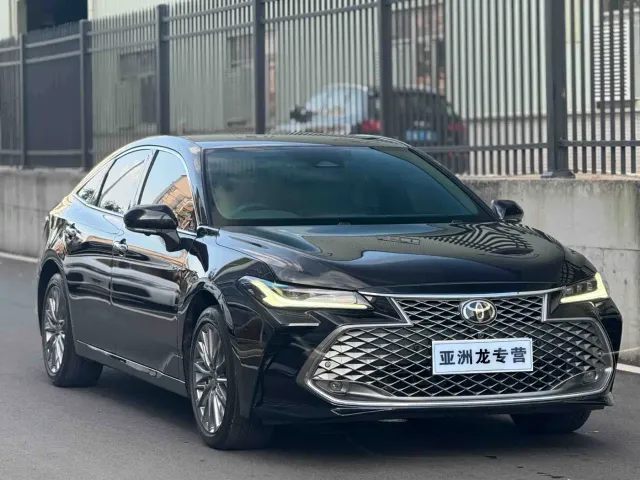 Toyota Avalon — Фото автомобиля 3