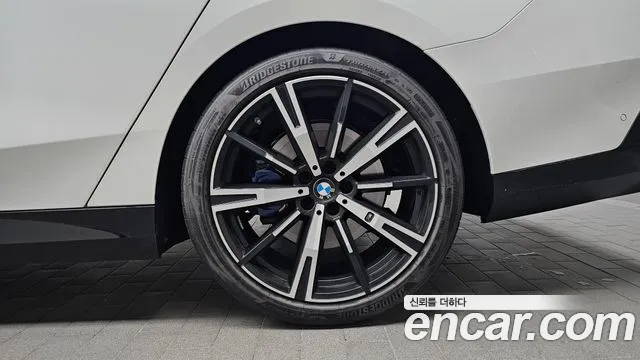 BMW 5-Series 5 серия (G60) 530i xDrive M Sport — Фото автомобиля 20