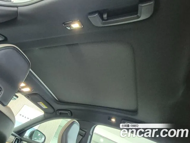 Volvo S90 — Фото автомобиля 19